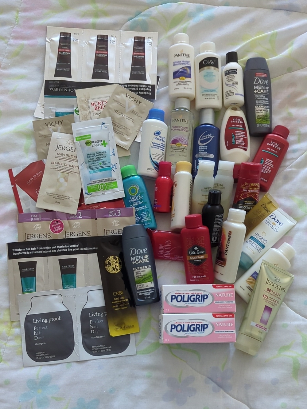 Assorted Women’s Bath & Body Sample Pack — Vichy Aveda Olay Jergens Etc